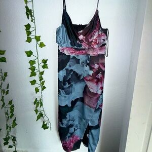 Express Floral Midi Dress – Size 10